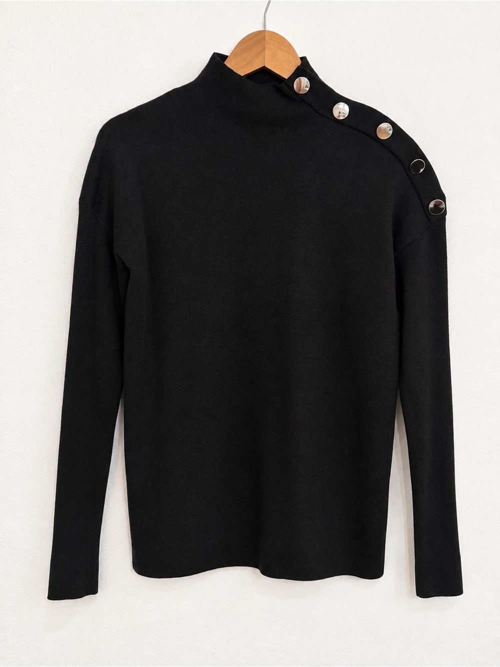 Tahari Black Mock Neck Sweater Silver Detail Size XS EUC